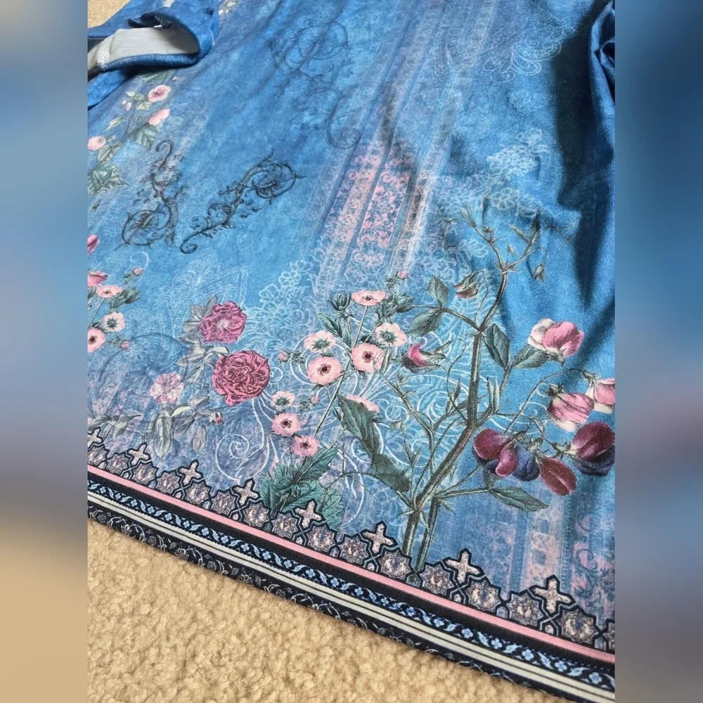 🌈Floralcore Short Sleeve Scoop Neckline Tee Top - Picture 3 of 6